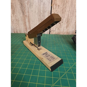 Heavy Duty Industrial Desk Stapler, ACCO 131 Classic Old School Bin #24